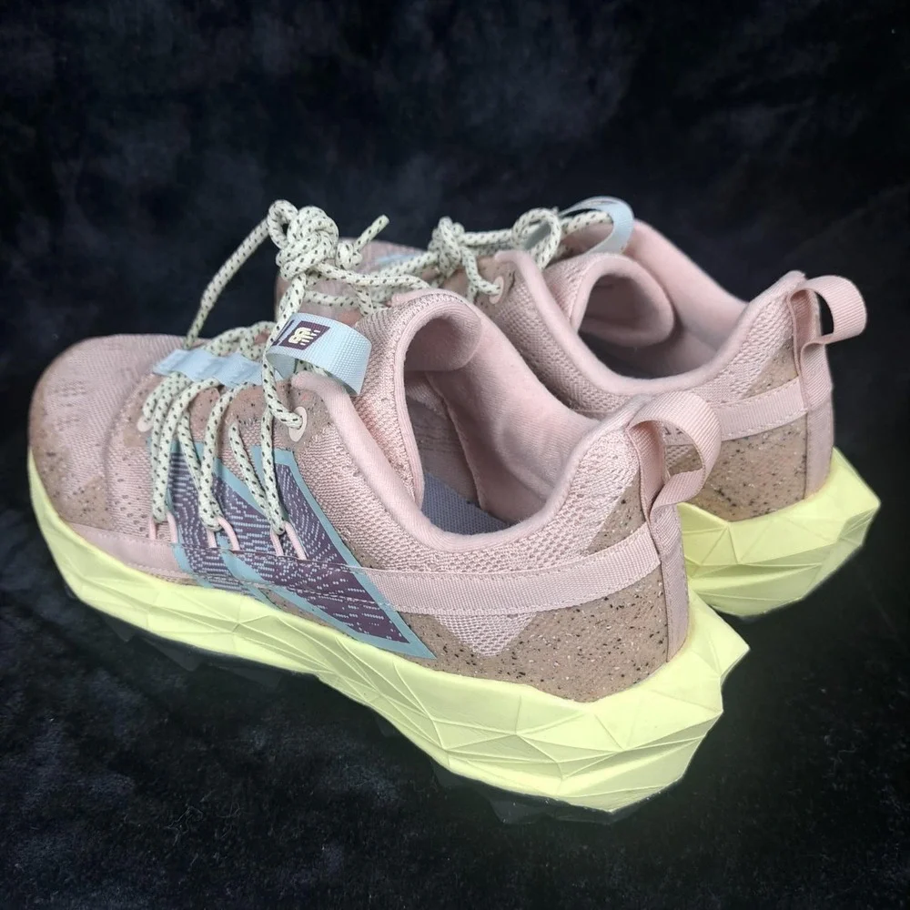 New Balance Tektrel Shoes Mens 8.5 Womens 10 Brown Yellow Trail Running WTTTRLH1